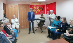 «Память, которая нас объединяет»: в Сызрани состоялся патриотический час ко Дню Победы