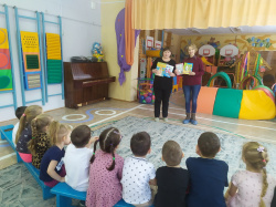 Десятая общероссийская акция «Дарите книги с любовью»