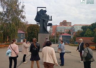 Тифлопрогулка «Вокруг музея им. П.В. Алабина»