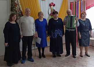 Литературно-музыкальная композиция «Я подарю тебе любовь»