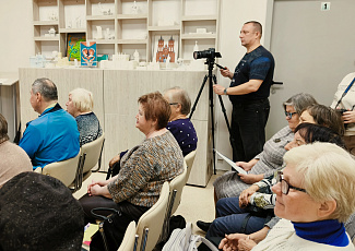 Историко-литературный час «Мы едины и непобедимы!» ко Дню народного единства Из цикла «Мы едины и непобедимы!»