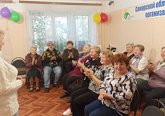 «Это вечное слово-мама»: поэтический вечер, посвященный Дню матери