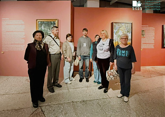 Читатели Самарской областной библиотеки для слепых посетили Самарскую Третьяковскую галерею