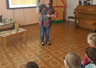 Театрализованные мероприятия в рамках участия Самарской областной библиотеки для слепых в Международной Сетевой Переклички #Здравствуй_книжкина_неделя!